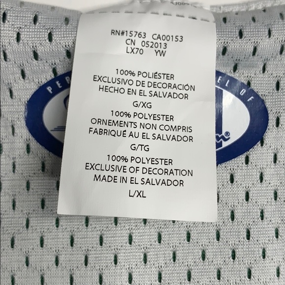 Champion - Picture 4 of 6